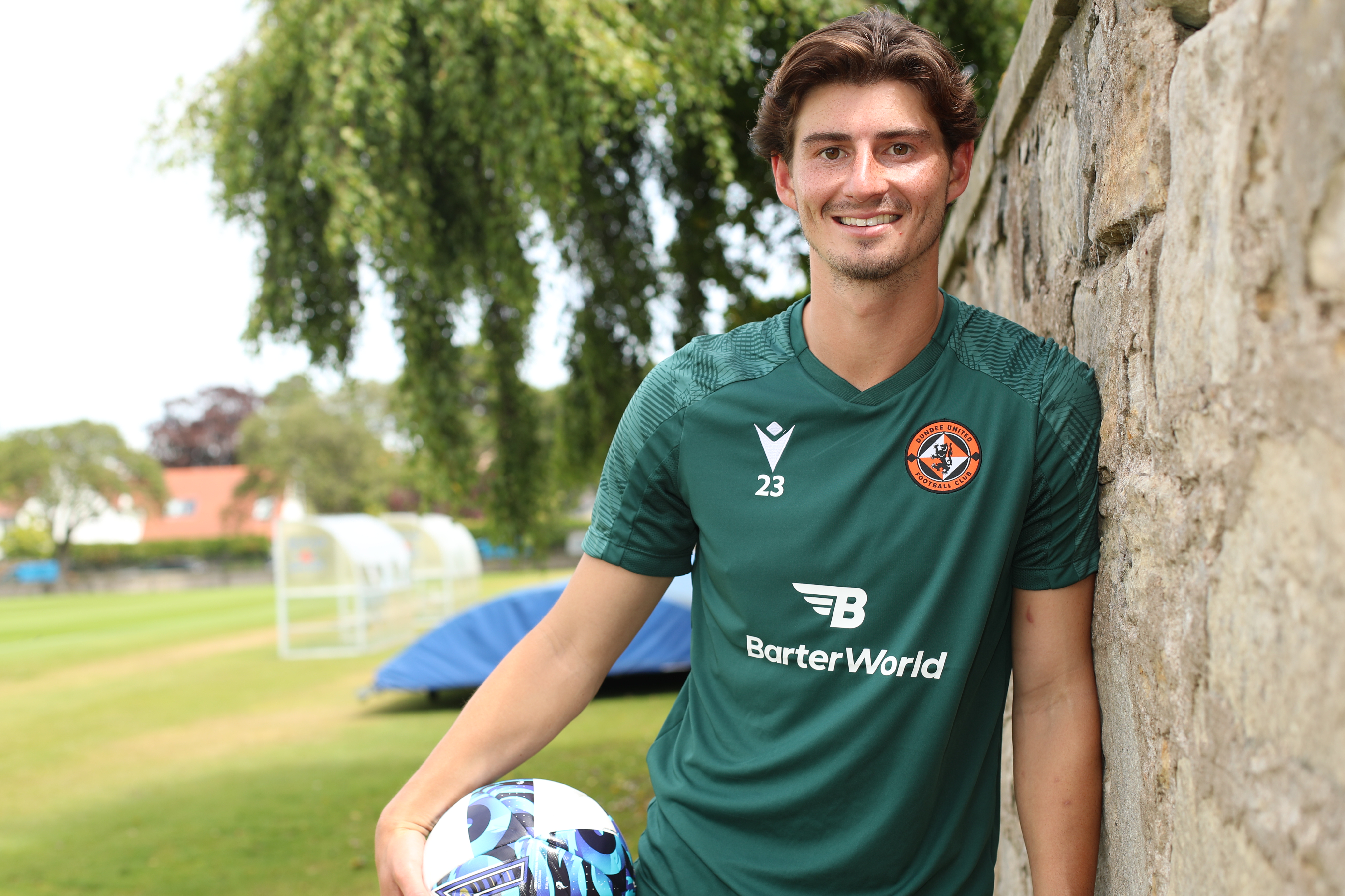 Ian Harkes has signed a 1 year contract extension with Dundee Utd.